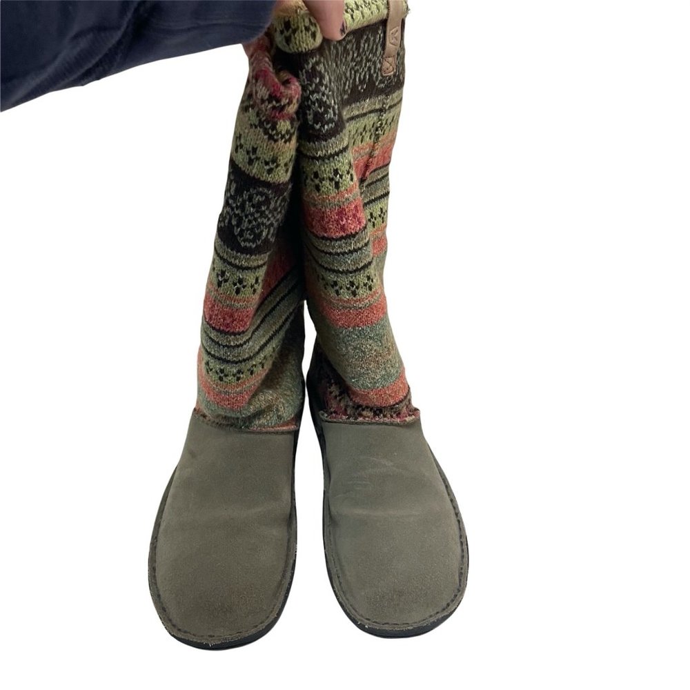 KEEN FOOT WEAR - Cozy and Warm Winter Boots